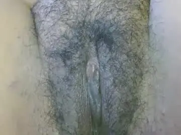 Hairygirl83  live sex cam