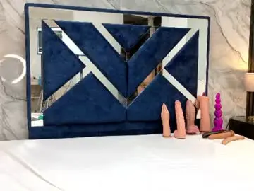 Karinasimonz  live sex cam