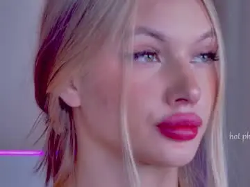 Softttide  live sex cam