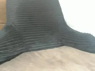 Tinaxxxpetite  live sex cam