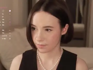 _female_essence_  live sex cam