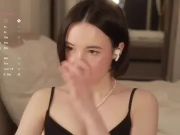 _female_essence_  live sex cam