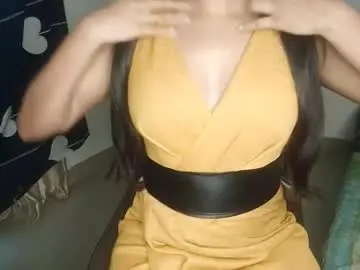 _shalini_0  live sex cam