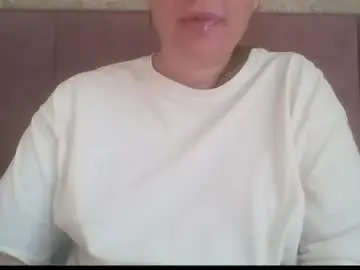 _sladkiegubki_  live sex cam