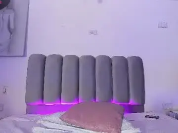 Alaskaflowers_  live sex cam
