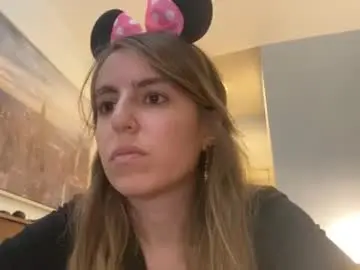 Brattybabyyyy  live sex cam