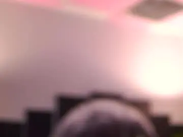 Ellieredd  live sex cam