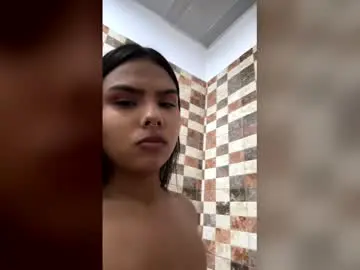 Emma_revees  live sex cam
