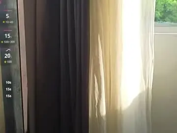 Emma_revees  live sex cam