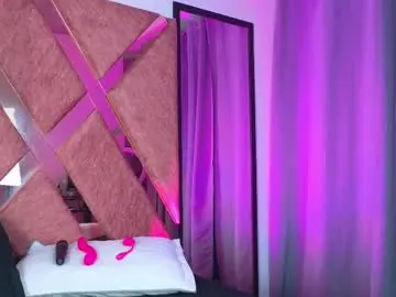 Emma_revees  live sex cam