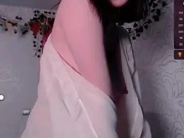 Emmae__  live sex cam