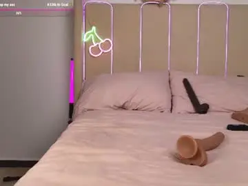 Ginacali  live sex cam