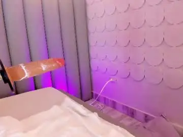 Leamonroe__  live sex cam