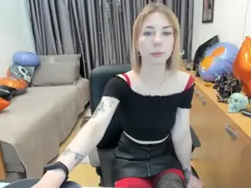 Vikyyhotty  live sex cam