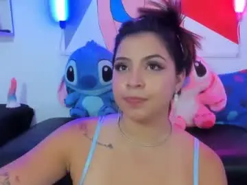 Abrilwood__  live sex cam