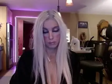 Danikawhite69  live sex cam