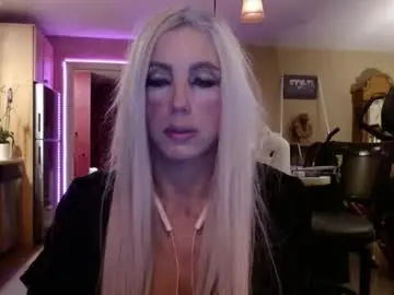 Danikawhite69  live sex cam