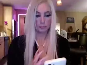 Danikawhite69  live sex cam