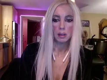 Danikawhite69  live sex cam