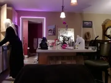 Danikawhite69  live sex cam