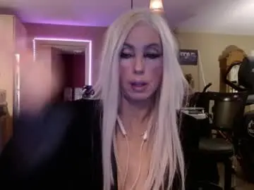 Danikawhite69  live sex cam