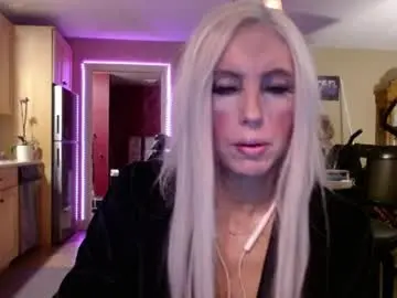 Danikawhite69  live sex cam