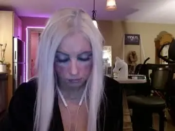 Danikawhite69  live sex cam