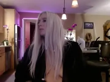 Danikawhite69  live sex cam