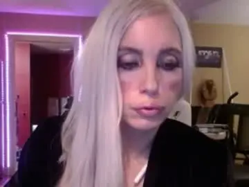 Danikawhite69  live sex cam