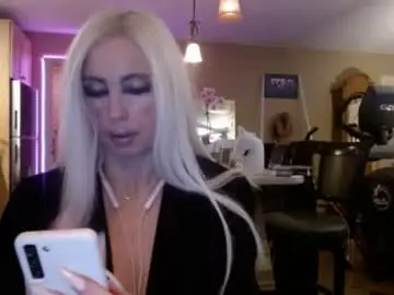 Danikawhite69  live sex cam