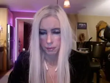 Danikawhite69  live sex cam
