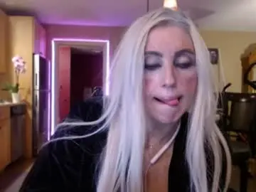 Danikawhite69  live sex cam