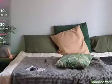 Deliciousmonster30  live sex cam