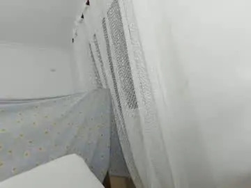Ehotlovea  live sex cam