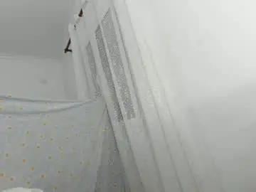Ehotlovea  live sex cam