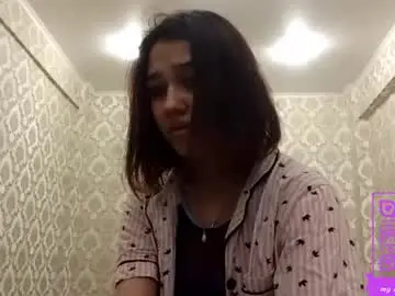 Estellekirbo  live sex cam