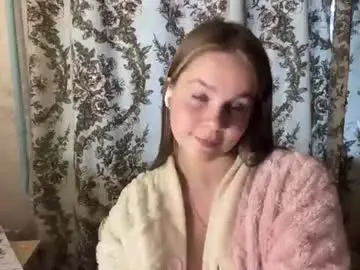 Ieshacaddy  live sex cam