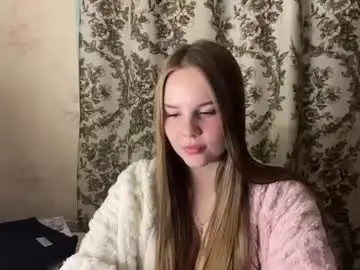 Ieshacaddy  live sex cam