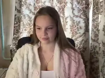 Ieshacaddy  live sex cam