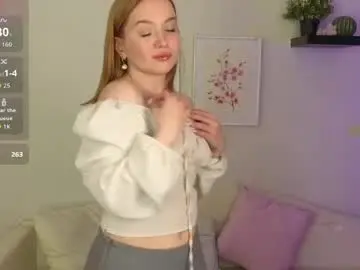 Julia_dafoe  live sex cam