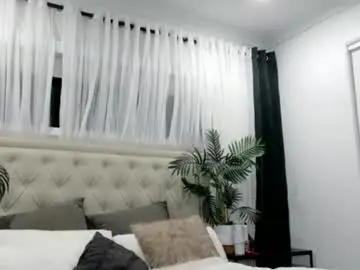 Keeliebaby  live sex cam