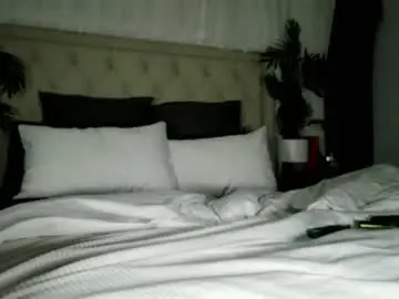 Keeliebaby  live sex cam