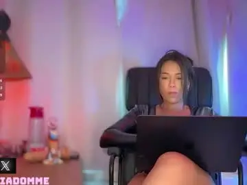 Mistresslavinia_  live sex cam