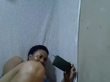 Bigclit_wethairypus  live sex cam