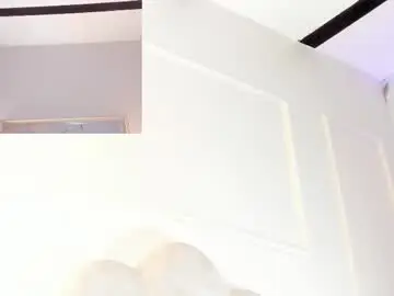 Candaceowens  live sex cam