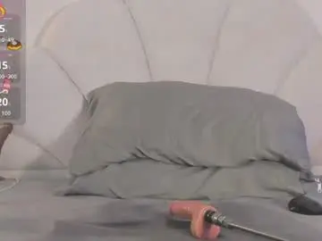Candaceowens  live sex cam