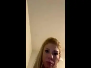 Cocobluexo  live sex cam