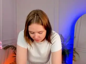 Cutiecamilla  live sex cam