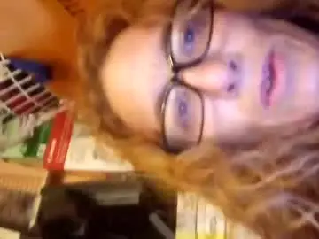 Finelilhunnyb  live sex cam