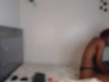 Freakyvece12  live sex cam